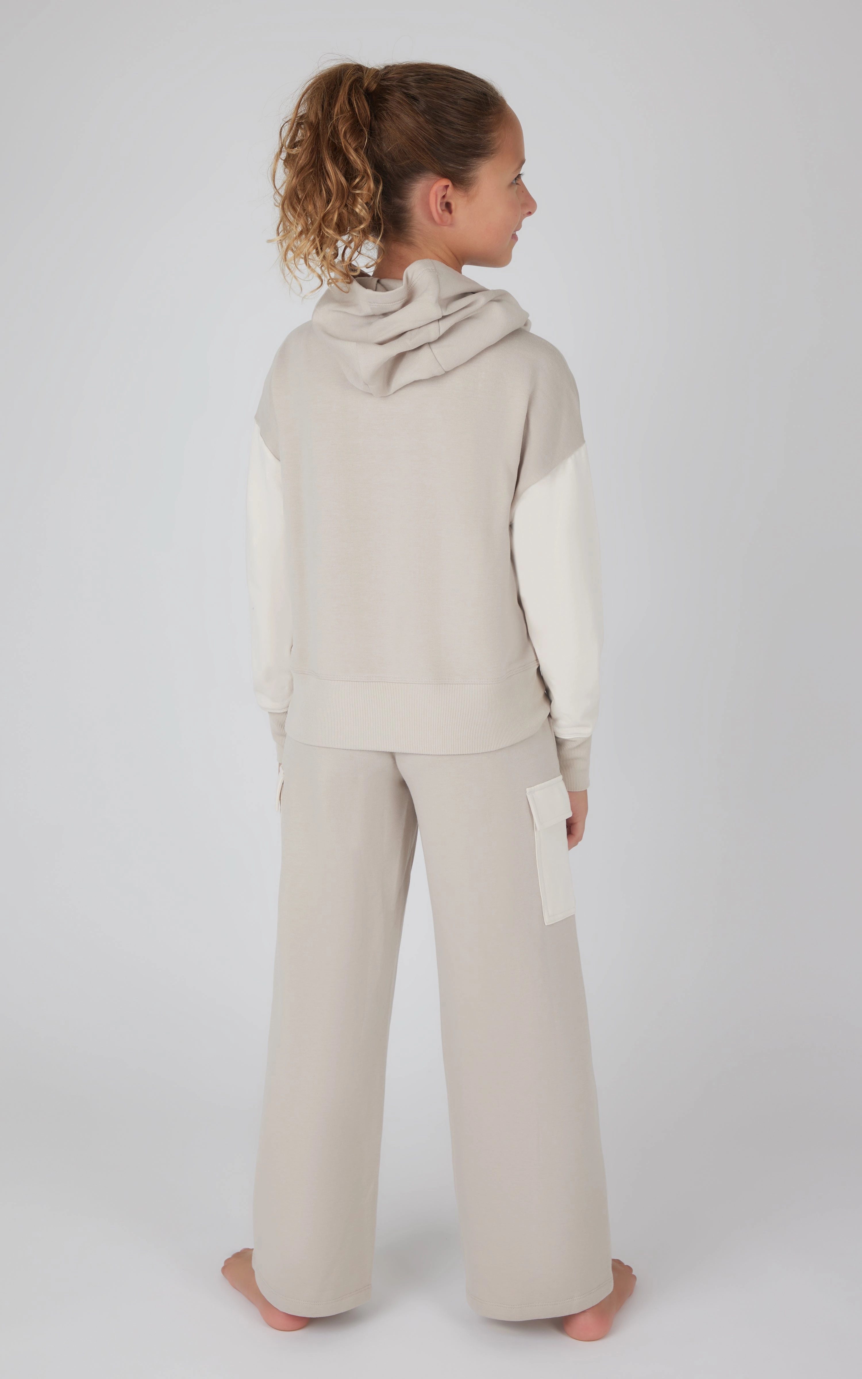 Girls 2 PC Terry Brushed Color Block Sweatshirt and Wide Leg Sweatpant