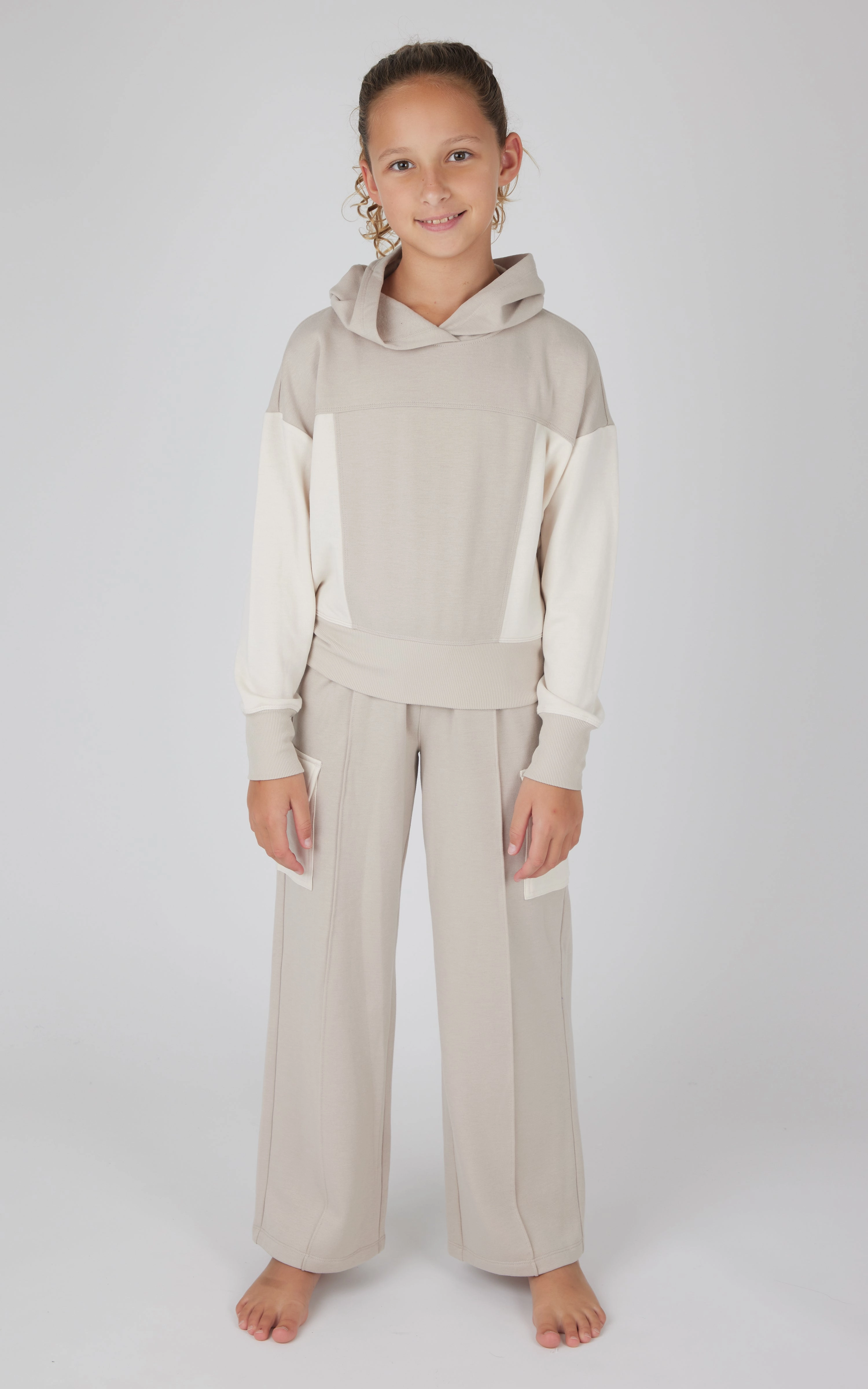 Girls 2 PC Terry Brushed Color Block Sweatshirt and Wide Leg Sweatpant