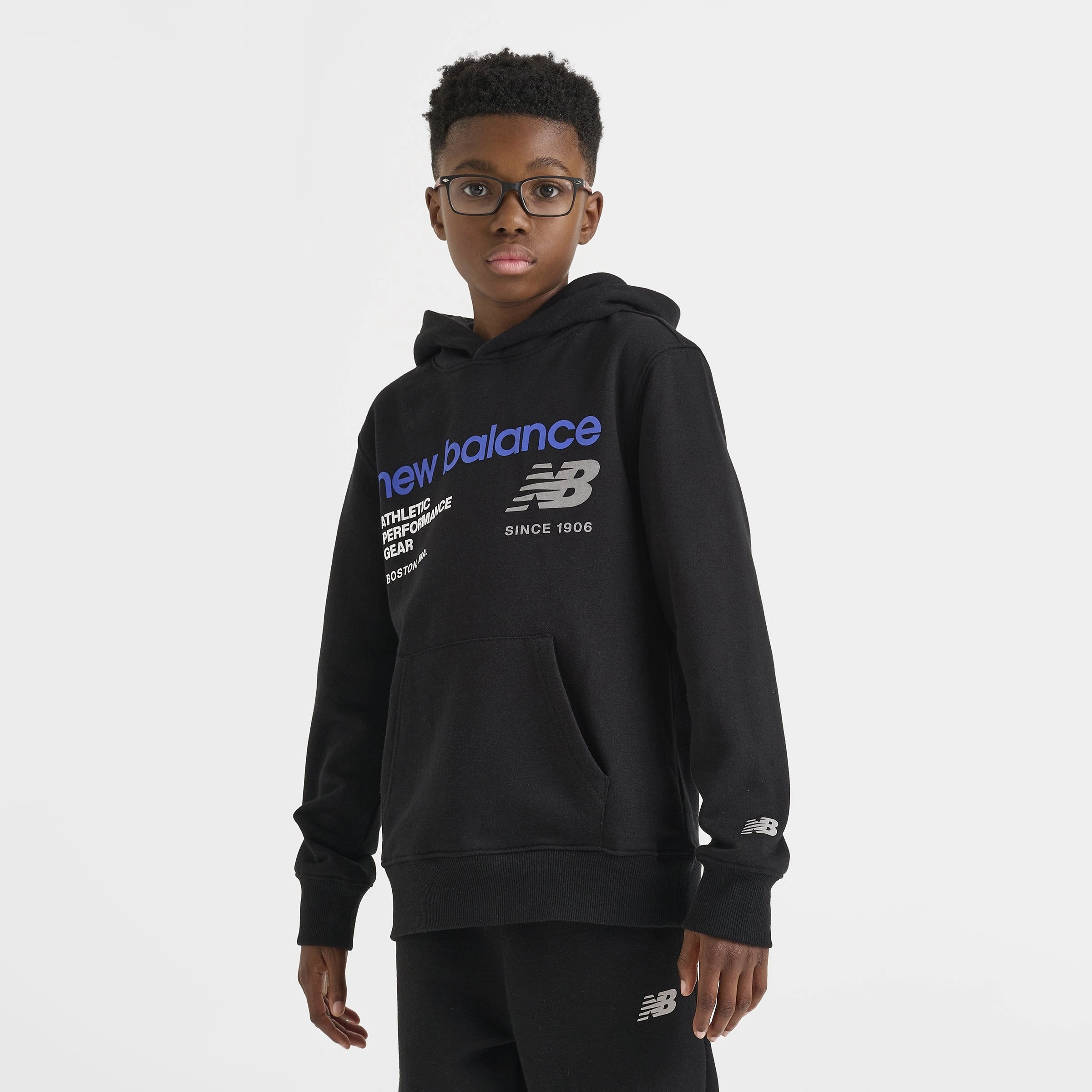 New Balance Junior Boys' Linear Logo Pullover Hoodie / Black