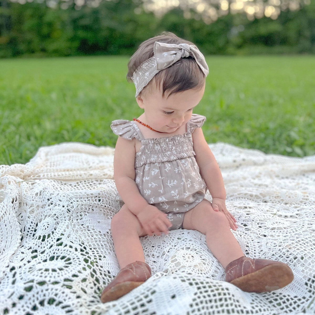 Organic Muslin Sleeveless Bodysuit - Fawn Leaves