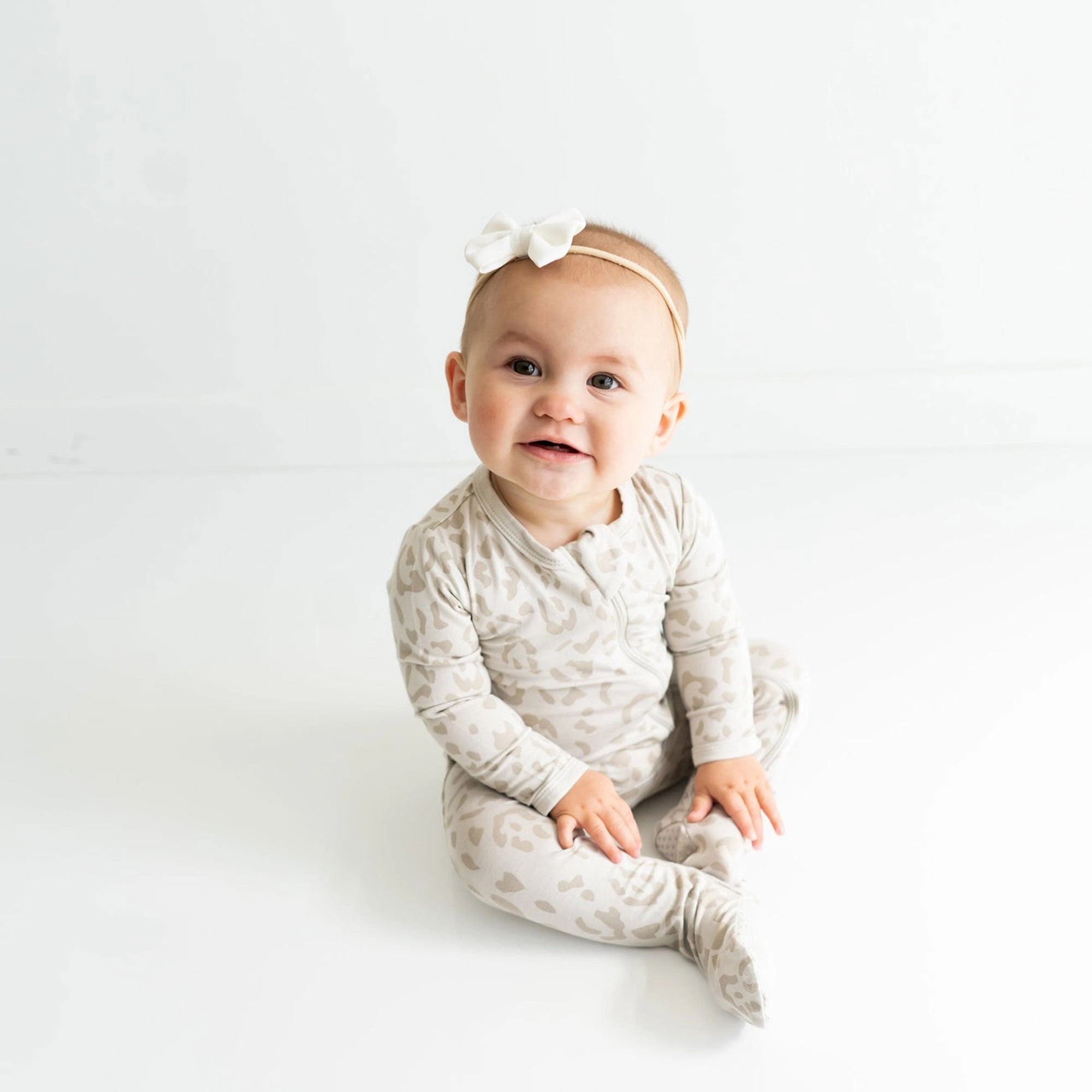 Zippered Footie - Oat Leopard